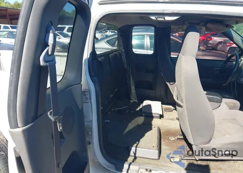 2005 Chevrolet Colorado Ls z USA, uszkodzony, nr VIN 1GCCS196158199167